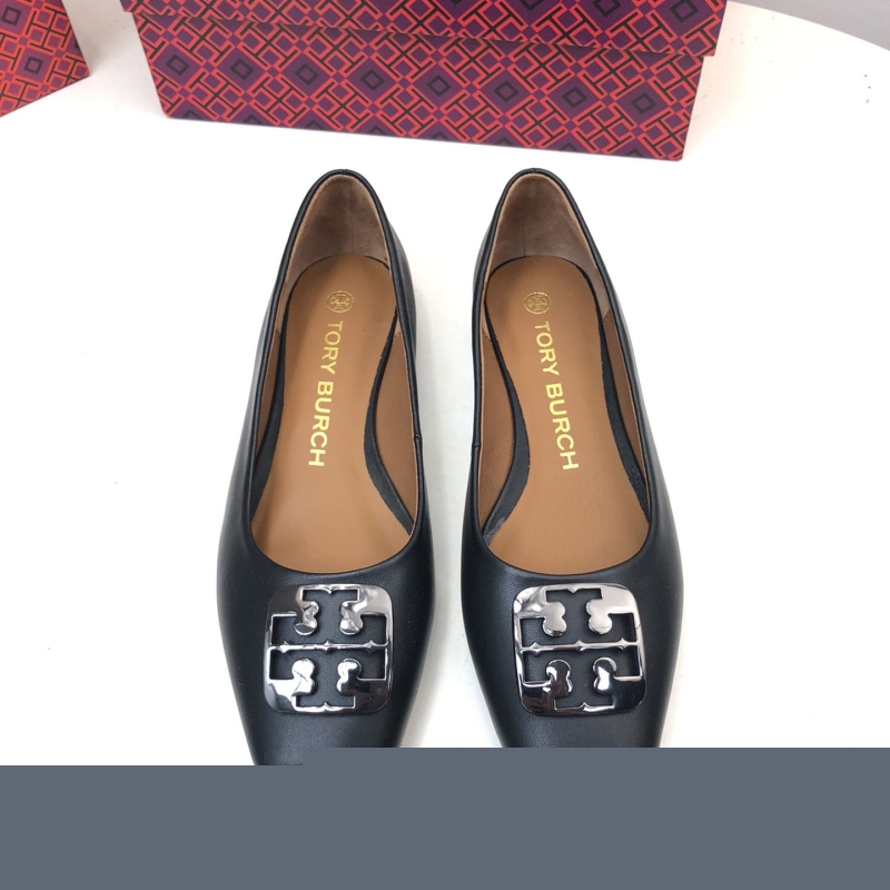 Other flat shoes
